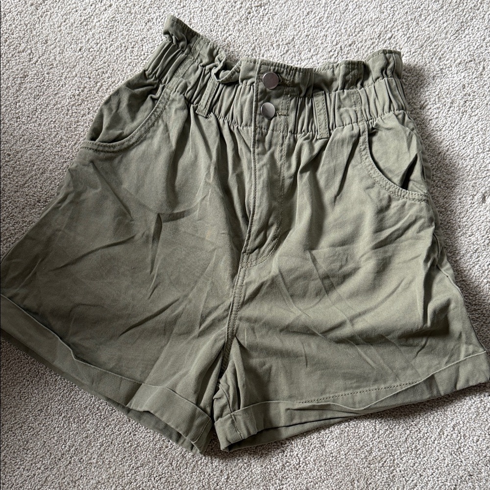 H&M High Waist Olive Shorts